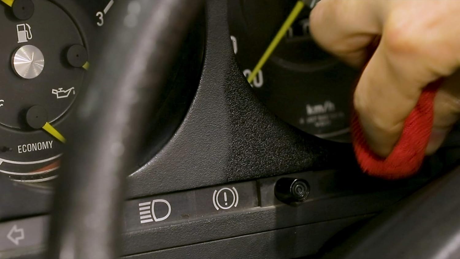 Ma-fra Traitement plastique 3 en 1, nettoie, ravive et protège l'intérieur de la voiture, crée une barrière anti-UV, ralentit l'accumulation de poussière, 500 ml