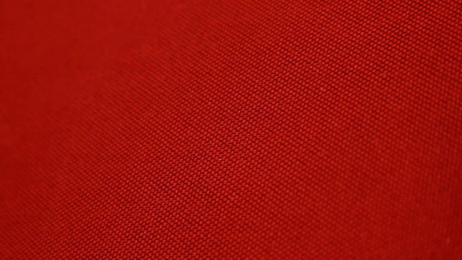 Mafra, Traitement 3en1 Tissus, Démaquille et Dégraiss Tissus Délicats, Velours et Alcantara, Renouvelle les Couleurs et Donne Fraîche Note de Parfum, Format 500ml