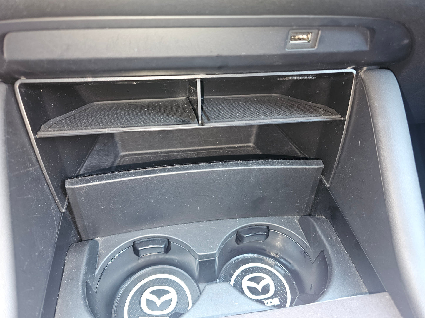Center console storage box