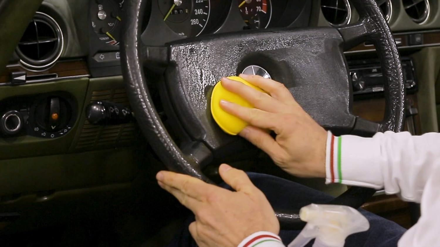 Ma-fra Traitement plastique 3 en 1, nettoie, ravive et protège l'intérieur de la voiture, crée une barrière anti-UV, ralentit l'accumulation de poussière, 500 ml