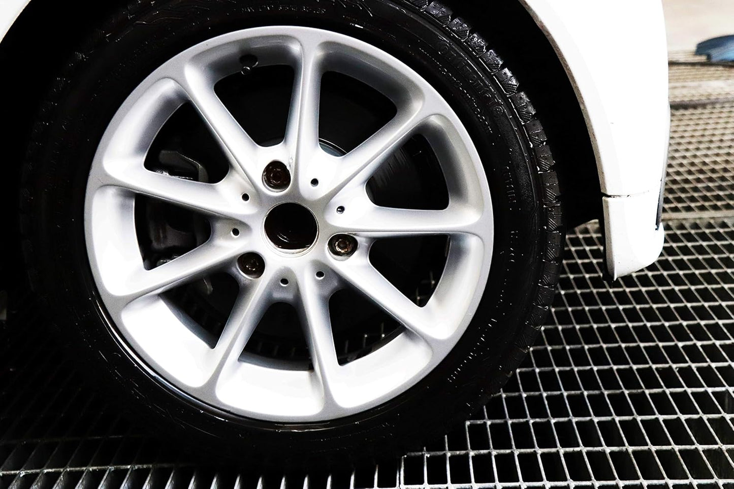 Mafra, Kit de régénération des Roues, Traitement Complet de Nettoyage et de décontamination, Composé de Dissolvant de Fer des retombées 500ml + Brosse pour Le dépoussiérage des Freins