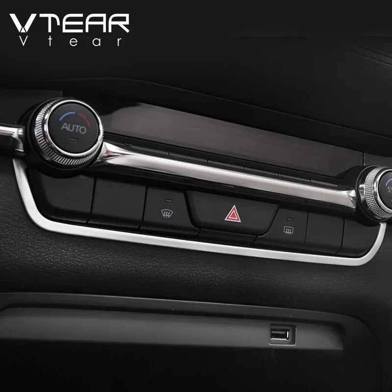Baguette de Console Centrale Inox avec Contour USB – Mazda 3 BP