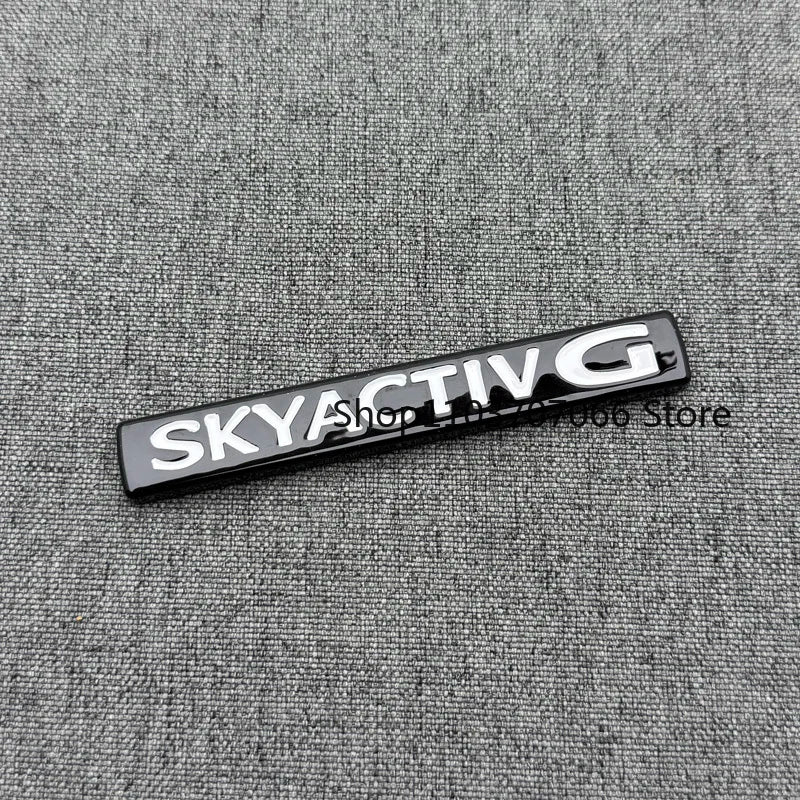 Badge SKYACTIV 3D Chromé ou Noir pour Hayon – Mazda