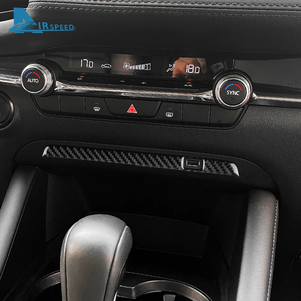 Autocollant fibre de carbone pour cadre de prise USB de console centrale – Mazda 3 BP – photo 2