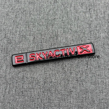 Badge SKYACTIV 3D Chromé ou Noir pour Hayon – Mazda
