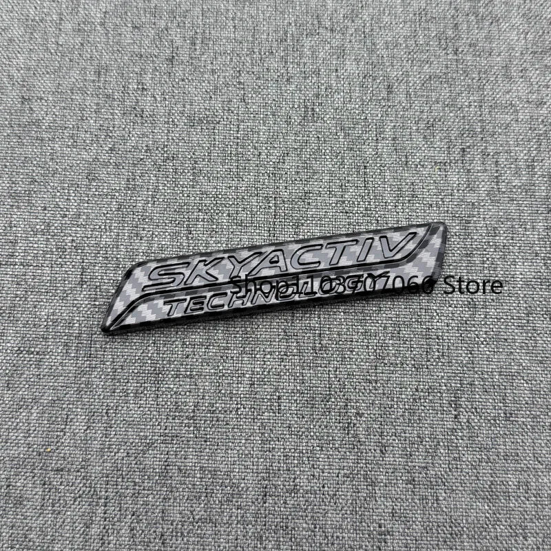 Badge SKYACTIV 3D Chromé ou Noir pour Hayon – Mazda