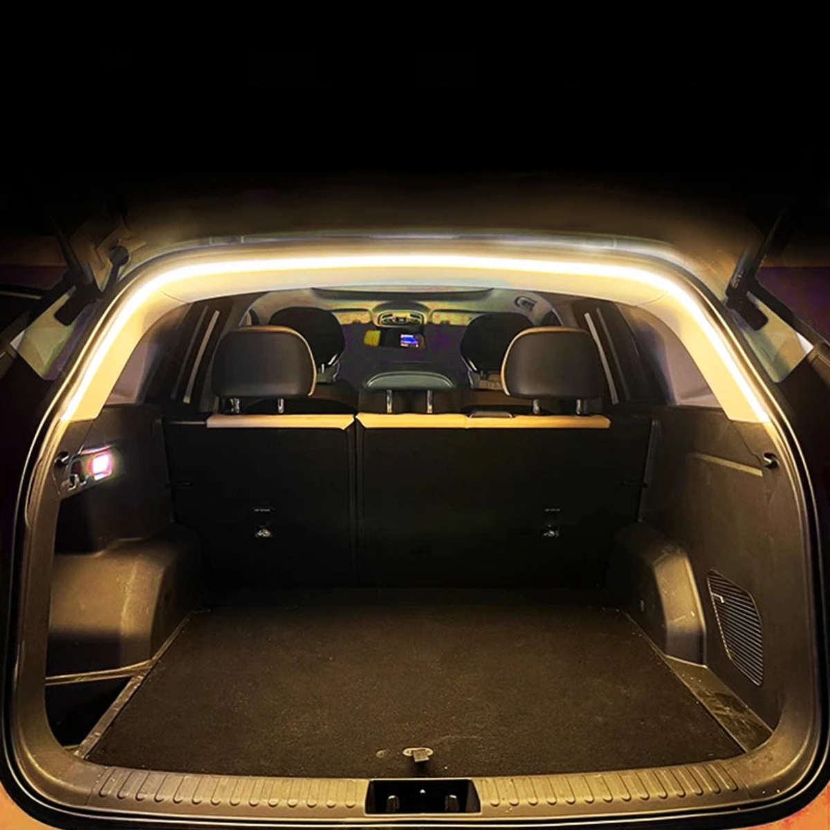 Bande LED de Coffre Haute Luminosité - Éclairage Automatique & Intelligent