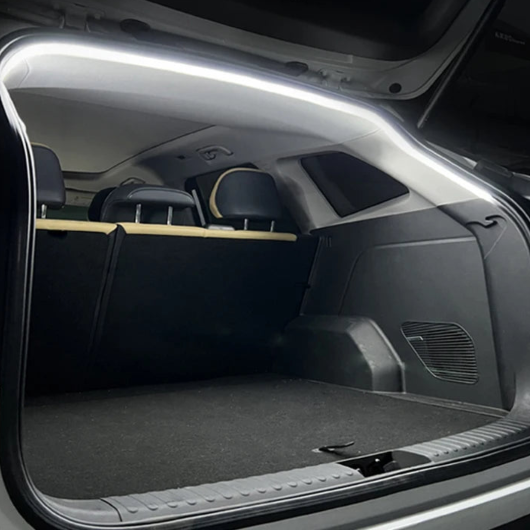 Bande LED de Coffre Haute Luminosité - Éclairage Automatique & Intelligent