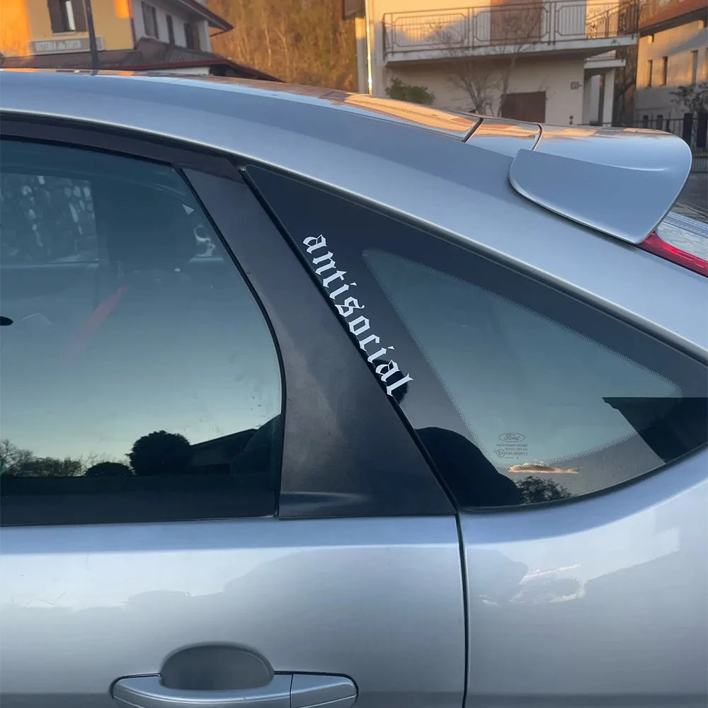 Sticker « antisocial. » Lettrage Gothique pour Voiture – Mazda